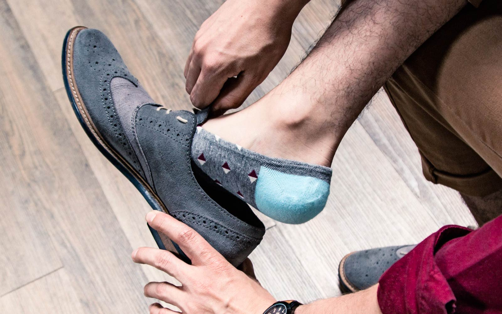 how-to-wear-shoes-without-socks-modern-men-s-guide