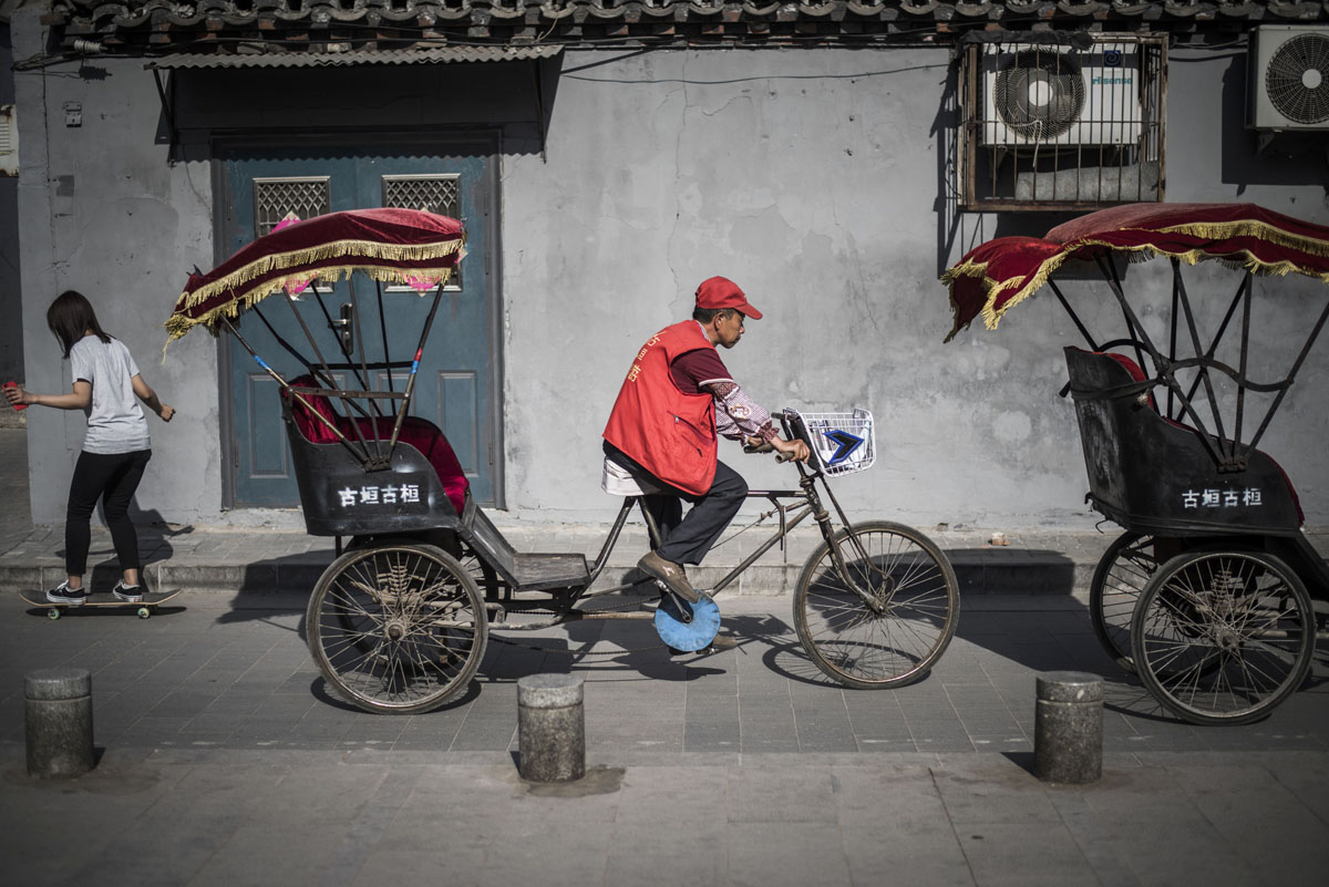 AFP-Getty_CHINA-LIFESTYLE-BICYCLE-TRANSPORT-SOCIAL-1.jpg