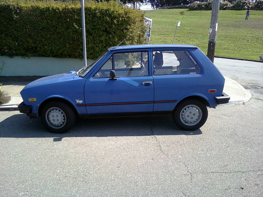 Blue_Yugo_GV_in_San_Francisco.jpg