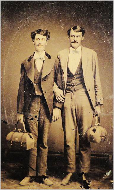 Gay Lovers in the Victorian Era (25).jpg