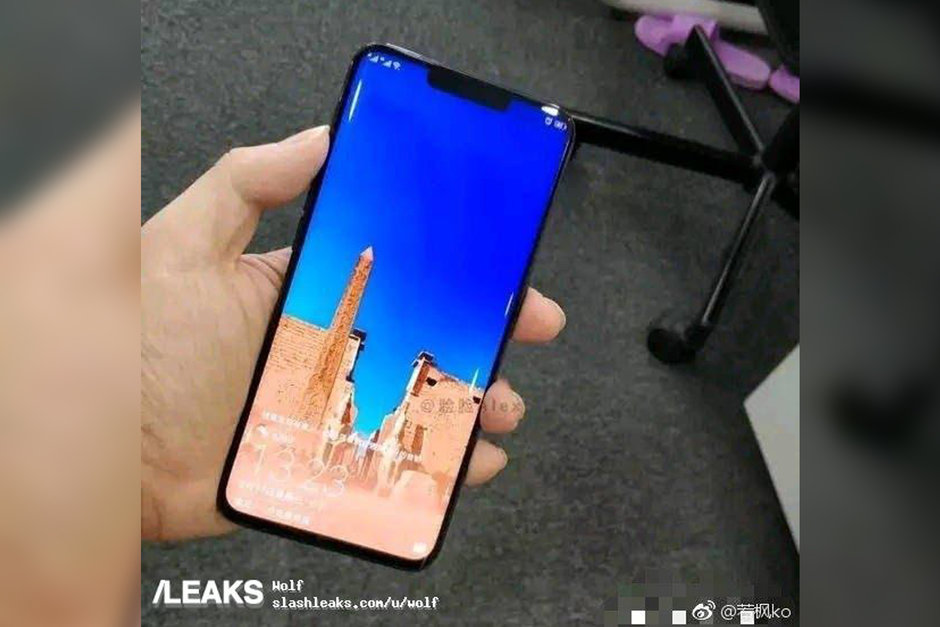 Huawei-Mate-20-Pro-appears-in-the-flesh-in-leaked-photo.jpg