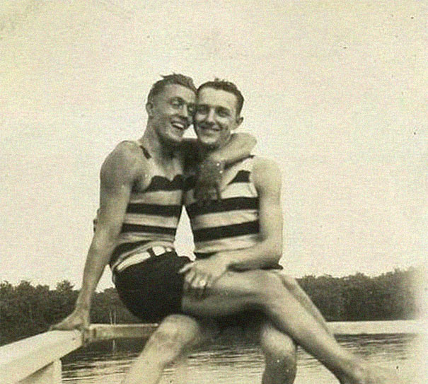 lgbtq-gay-people-vintage-photos-1-30-5d53b484b5db8__605.jpg