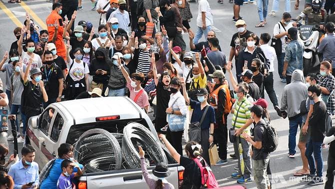 thailand---anti-government-protesters-regroup-in-downtown-bangkok-after-police-dispersal-opera...jpg